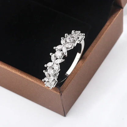 Luxury Female Small Natural Diamond Stone Ring