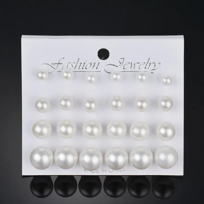Women’s Pearl & Stud Earrings Set