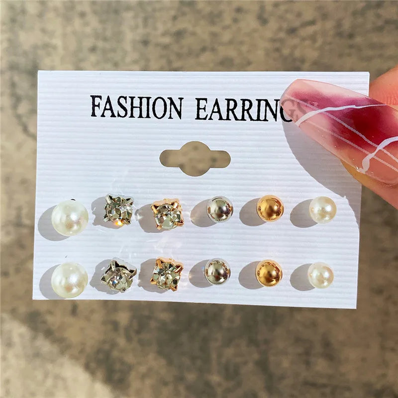 Women’s Pearl & Stud Earrings Set