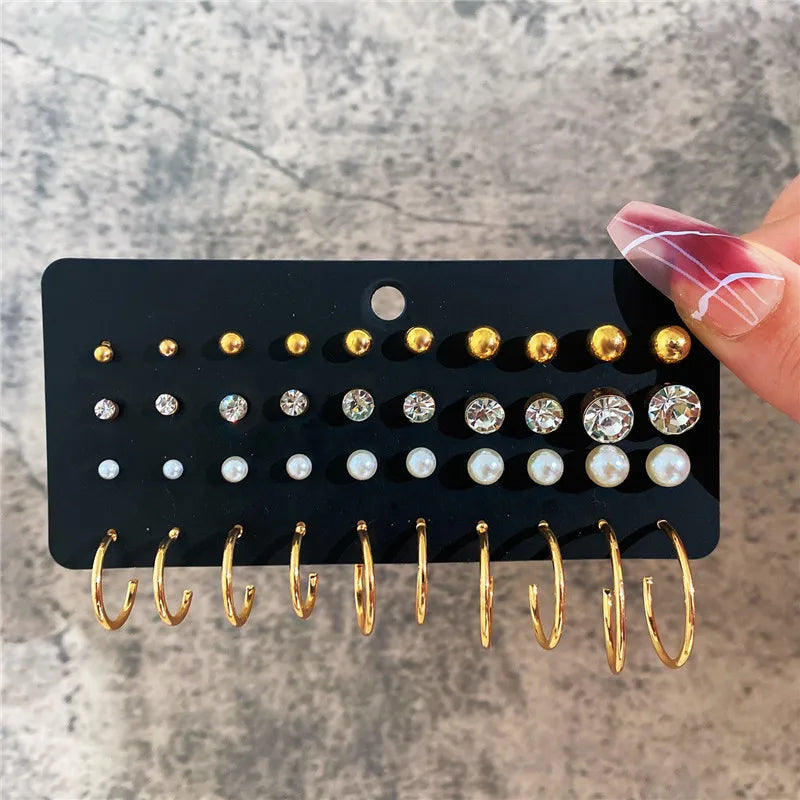 Women’s Pearl & Stud Earrings Set