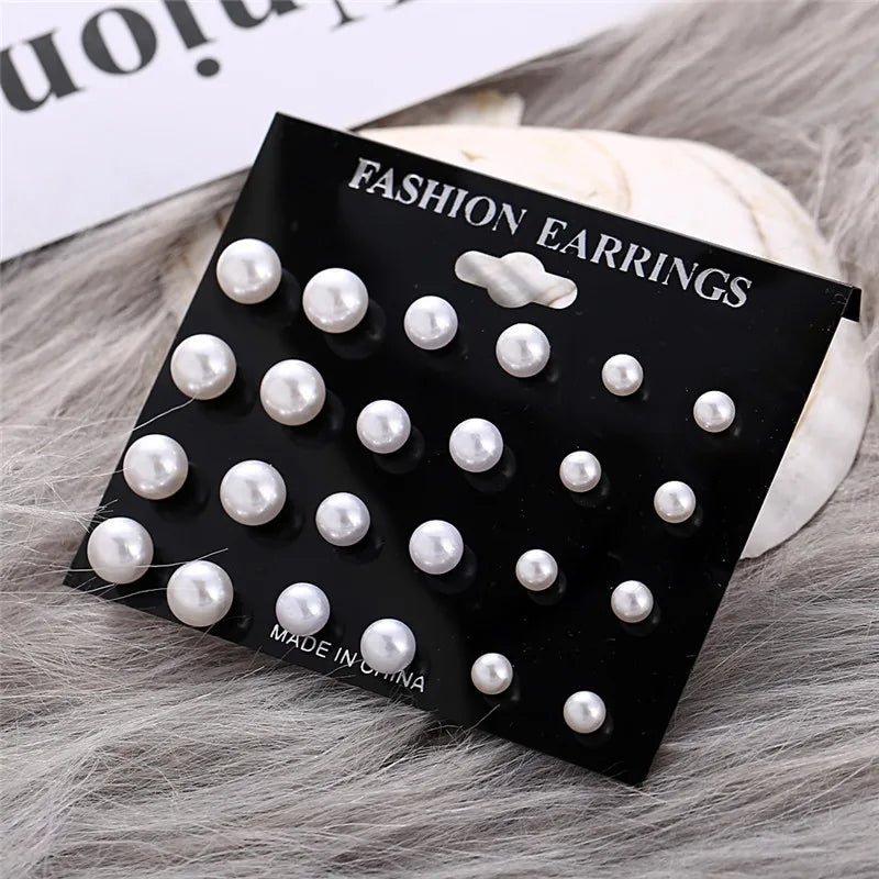 Women’s Pearl & Stud Earrings Set